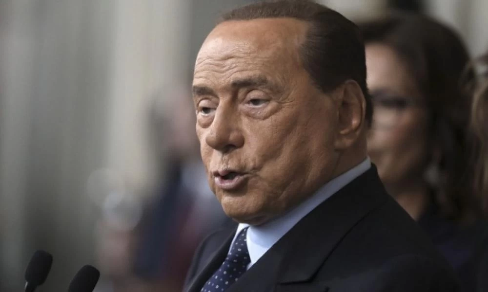 Ιταλία: Θετικός στον κορονοϊό ο Σίλβιο Μπερλουσκόνι